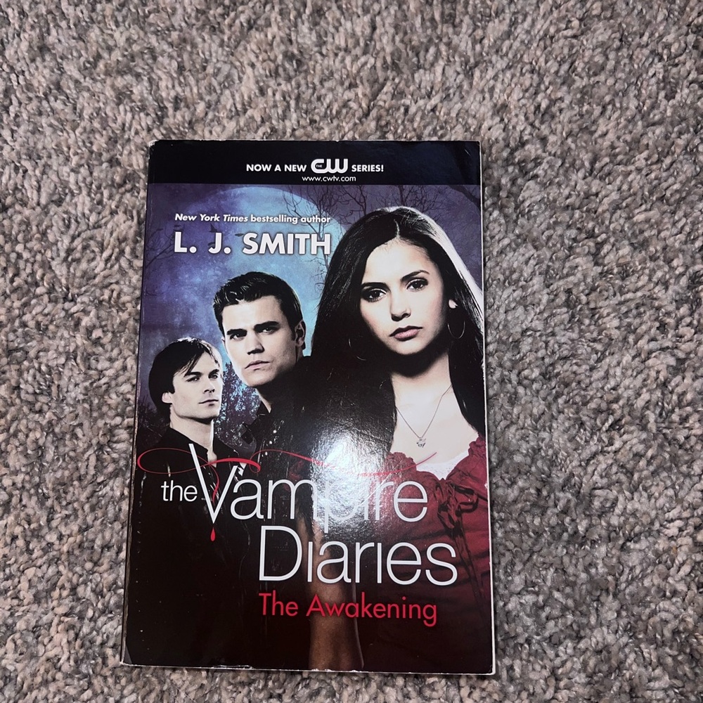 The Vampire Diaries: The Awakening Book
